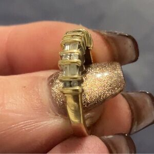 Elegant Gold and Silver Women's Ring